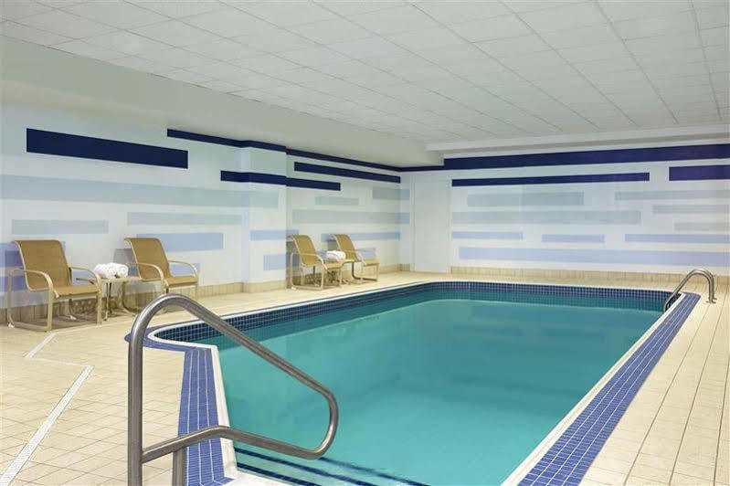 Four Points By Sheraton Kitchener-Ватерлоо Экстерьер фото