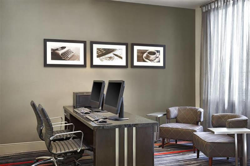 Four Points By Sheraton Kitchener-Ватерлоо Экстерьер фото
